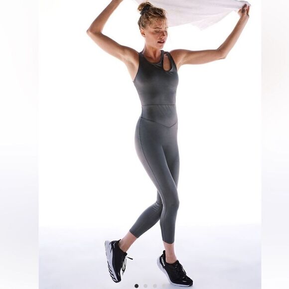 Free People Movement In My Orbit One Piece Metallic Sporty Onesie Jumpsuit Gray - Picture 1 of 14
